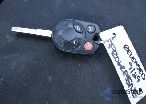 2016 Ford Focus S from USA, damaged, VIN 1FADP3E2XGL202271